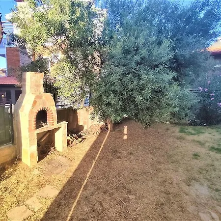 Deniz Manzarali Korunakli Oezel Havuzlu Lueks ヴィラ *